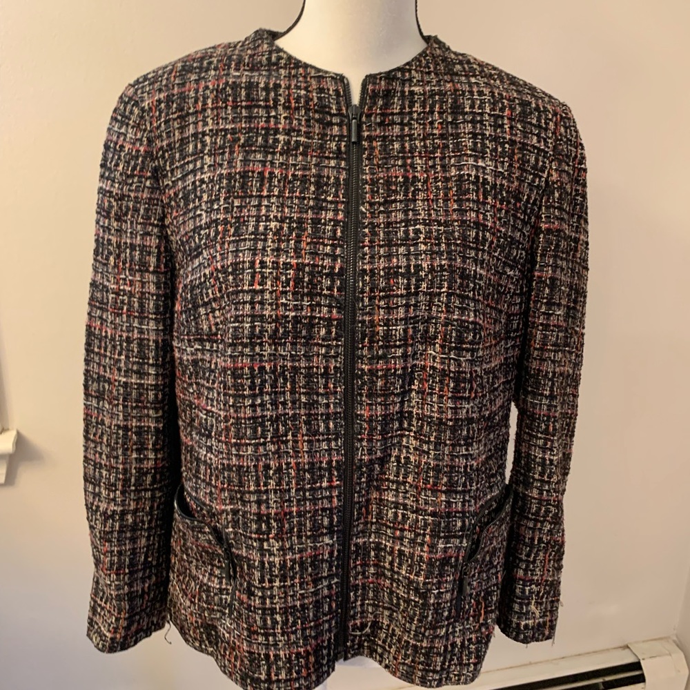 Akris Punto Black Red White Tweed Zipper Front suit Jacket Blazer Pocket…
